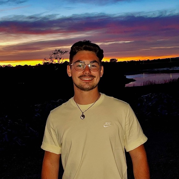 Meet your Posher, Gabriel - Picture 4 of 4